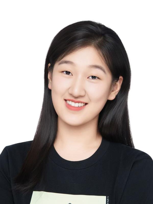 Student Headshot: Qiuwei Ding